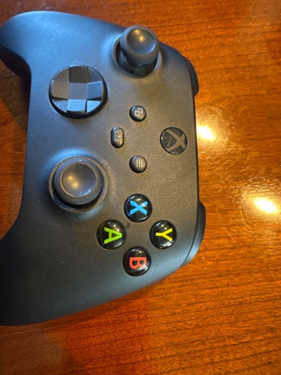 Xbox Wireless Controllers – Tested, Works Perfectly - Picture 3 of 3